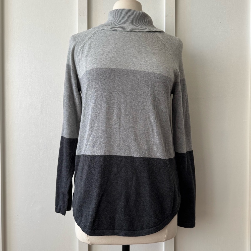 Jeanne Pierre Gray Colorblock Cotton Turtleneck Sweater – Size M‎